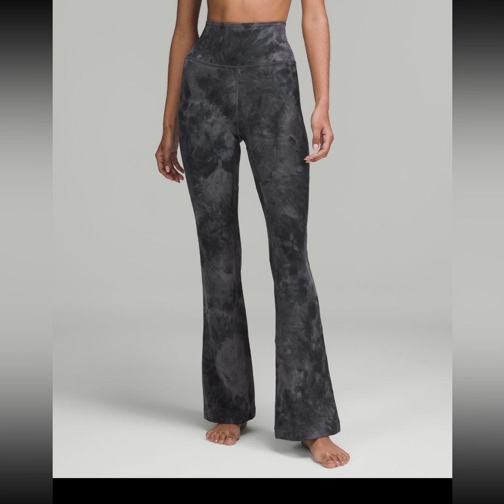 Lululemon Groove, super high rise flared pants